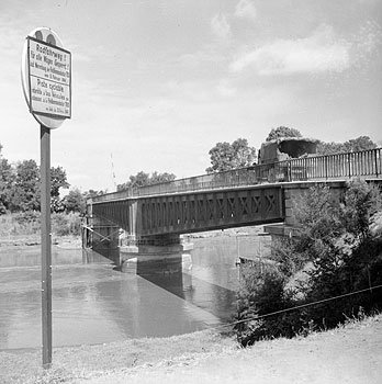 [Image: River_orne_bridge.jpg]